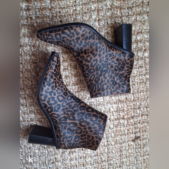 Gibson Latimer Shoes - Gibson latimer womensvina leopard print calf hair leather booties 10 bohemian 80